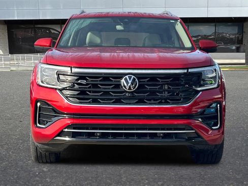 Used 2024 Volkswagen Atlas SEL Premium R-Line image 11