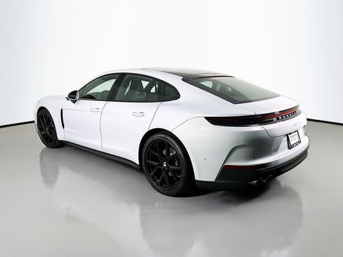 New 2025 Porsche Panamera image 3