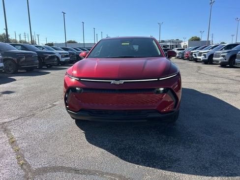 New 2026 Chevrolet Equinox EV LT image 8