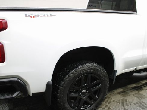 Used 2024 Chevrolet Silverado 1500 LT Trail Boss w/ LT Trail Boss Premium Package image 35