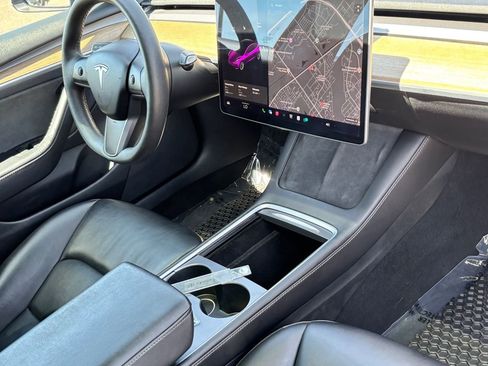 Used 2022 Tesla Model 3 RWD image 9