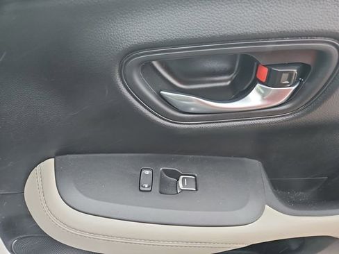 Used 2026 Honda HR-V EX-L image 34