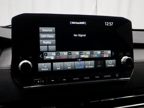 Used 2022 Mitsubishi Outlander SE image 3