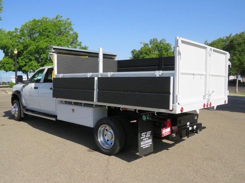 New 2023 RAM 5500 Tradesman w/ Chrome Appearance Group image 4