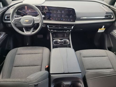 New 2026 Chevrolet Traverse LT image 12