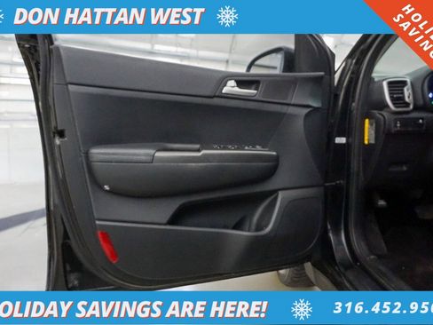 Used 2019 Kia Sportage LX image 12