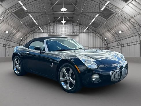 Used 2007 Pontiac Solstice Convertible w/ Premium Package image 7
