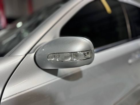 Used 2006 Mercedes-Benz E 350 Sedan image 4