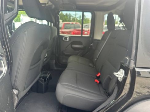 Used 2020 Jeep Wrangler Unlimited Sport S AWD/4WD image 32