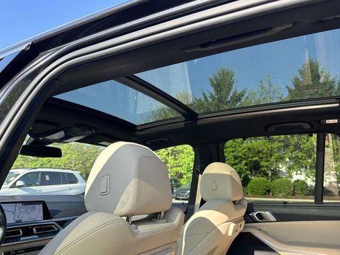 Used 2020 BMW X5 xDrive40i w/ Premium Package AWD/4WD image 18