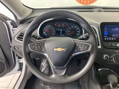 Used 2023 Chevrolet Malibu LT FWD image 10