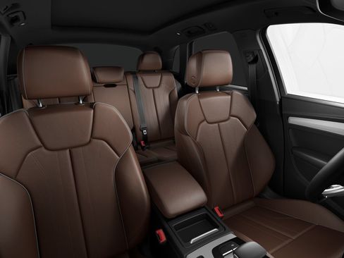 Certified 2025 Audi Q5 2.0T Premium AWD/4WD image 5