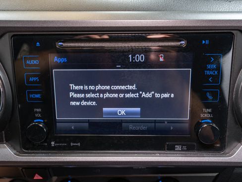 Used 2019 Toyota Tacoma TRD Off-Road image 21