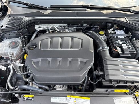 Used 2024 Volkswagen GTI SE FWD image 12