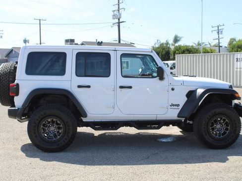 Used 2022 Jeep Wrangler Unlimited Sport AWD/4WD image 3