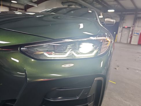 Used 2022 BMW M440i Coupe w/ Premium Package image 32