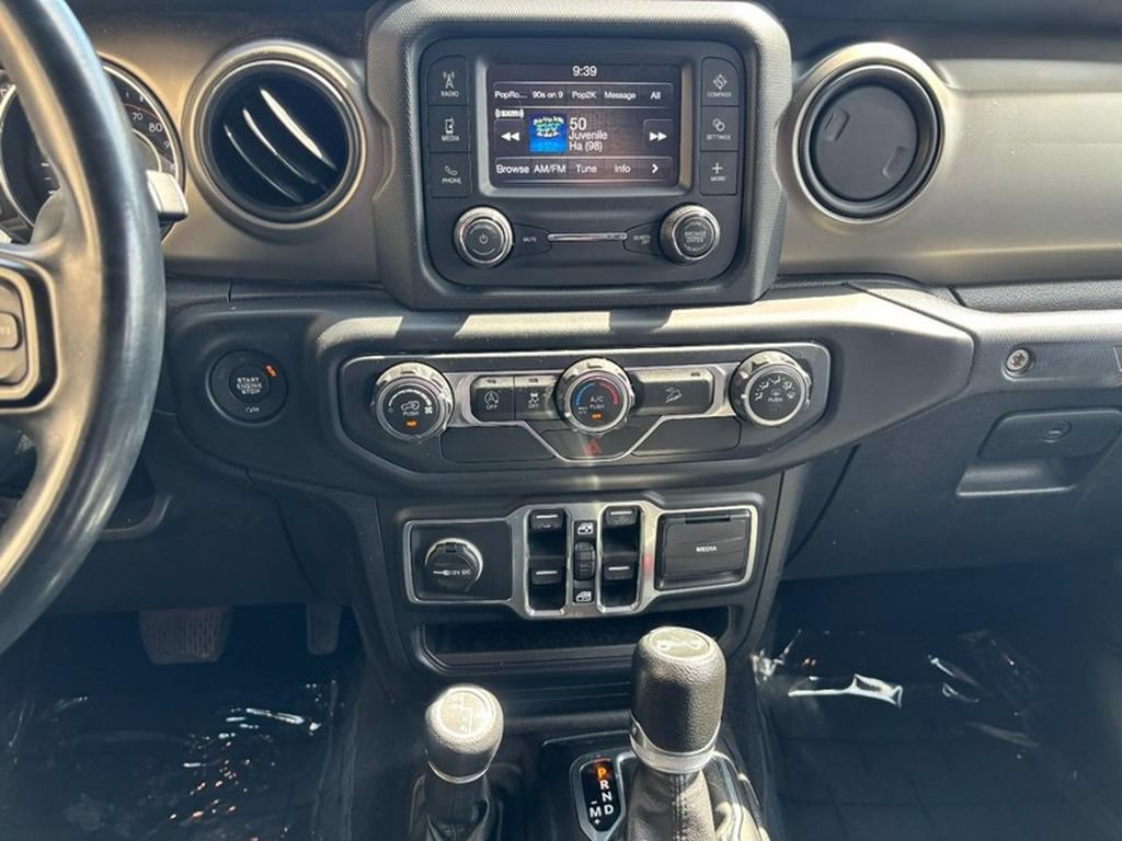 Used 2018 Jeep Wrangler Unlimited Sport S AWD/4WD image 16