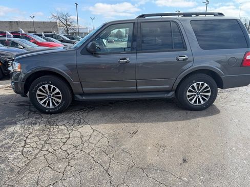 Used 2017 Ford Expedition XLT w/ Equipment Group 202A image 1