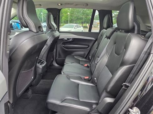 Used 2022 Volvo XC90 T5 Momentum AWD/4WD image 38