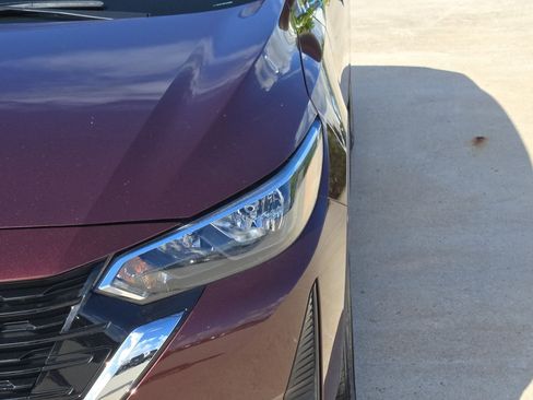 Used 2024 Nissan Sentra SV FWD image 11