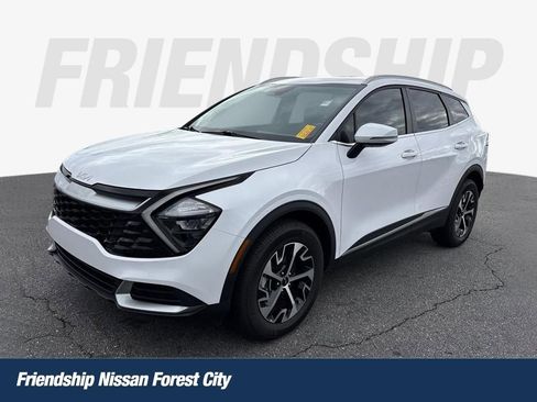 Used 2023 Kia Sportage EX image 1