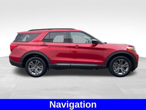 Used 2024 Ford Explorer XLT w/ Equipment Group 202A AWD/4WD image 6
