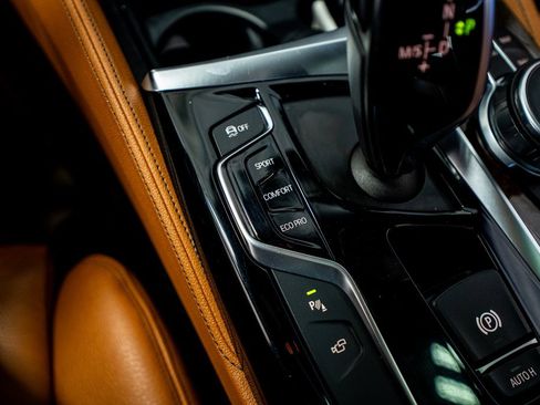 Used 2018 BMW 540i xDrive image 52