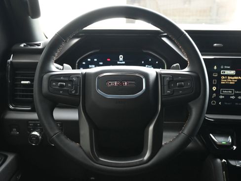 Used 2025 GMC Sierra 1500 AT4 w/ AT4 Premium Package AWD/4WD image 6