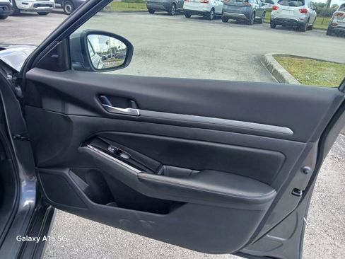 Used 2023 Nissan Altima 2.5 SV image 49