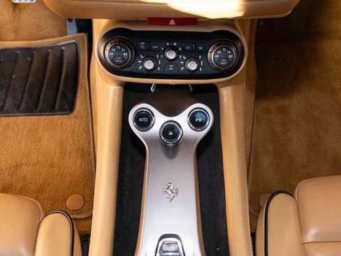 Used 2011 Ferrari California image 28