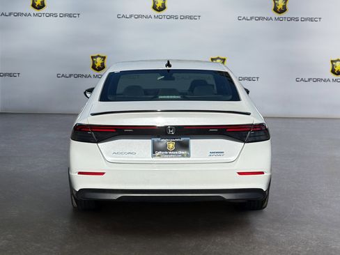 Used 2024 Honda Accord Sport image 4