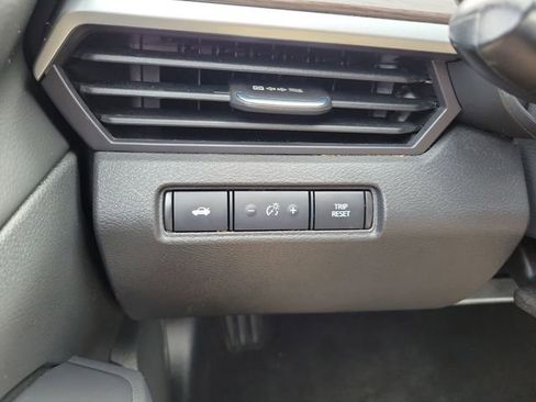 Used 2024 Nissan Altima 2.5 SV image 22