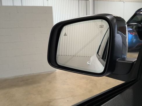 Used 2025 Dodge Durango GT AWD/4WD image 17