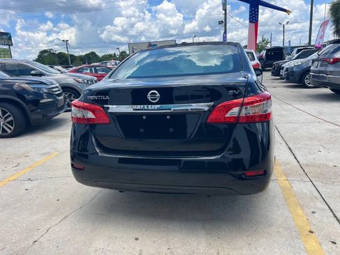 Used 2015 Nissan Sentra SV FWD image 12