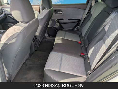 Used 2023 Nissan Rogue SV image 15