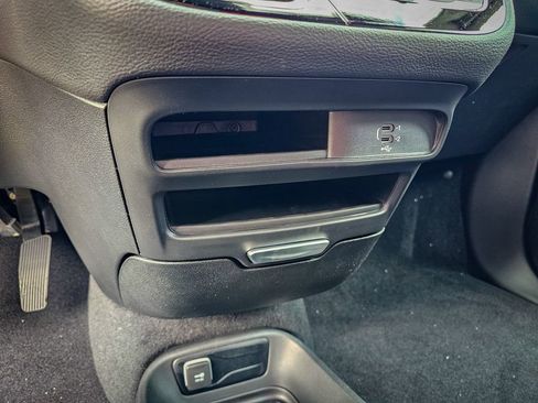 New 2026 Chrysler Pacifica Select image 25