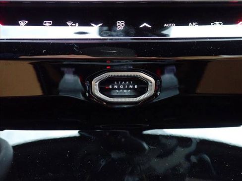 New 2026 Jeep Grand Cherokee Summit w/ Obsidian Package image 24