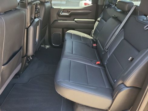 Certified 2024 GMC Sierra 1500 SLT AWD/4WD image 23