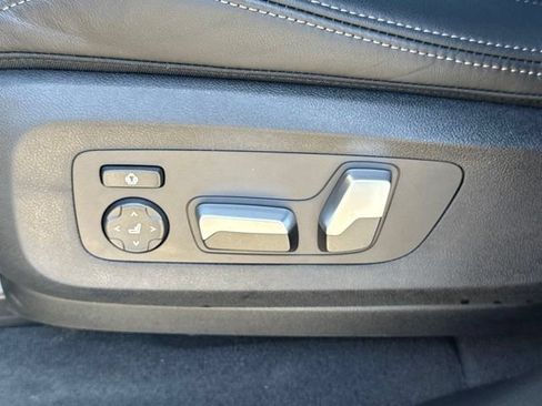 Used 2026 BMW X5 xDrive50e w/ M Sport Package AWD/4WD image 21