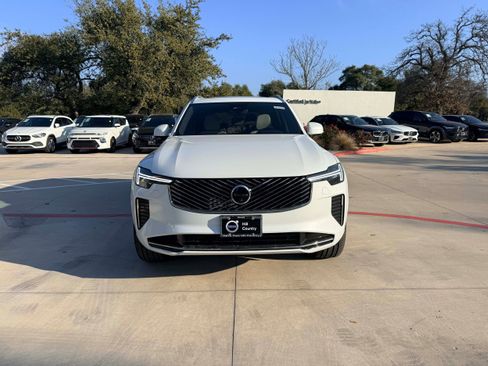 New 2026 Volvo XC90 B6 Plus w/ Protection Package Premier image 7
