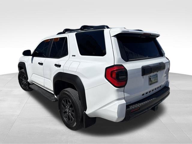 Used 2025 Toyota 4Runner SR5 AWD/4WD image 6