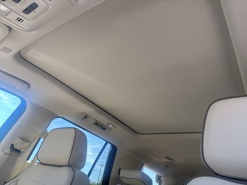 Used 2022 GMC Yukon Denali image 17
