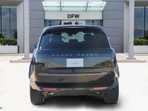 New 2026 Land Rover Range Rover SE image 6