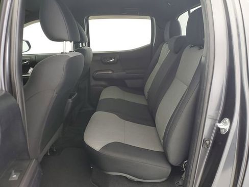 Used 2021 Toyota Tacoma TRD Off-Road AWD/4WD image 12