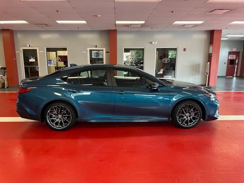 Used 2026 Toyota Camry SE w/ Multimedia Upgrade Package AWD/4WD image 3