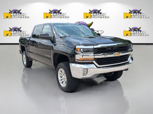 Used 2017 Chevrolet Silverado 1500 LT w/ All Star Edition AWD/4WD image 3