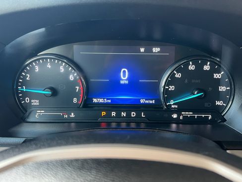 Used 2022 Ford Explorer XLT image 26