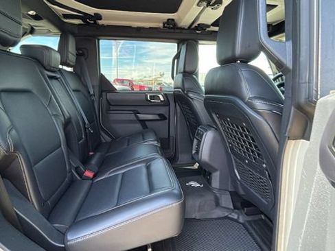 Used 2025 Ford Bronco Badlands AWD/4WD image 13