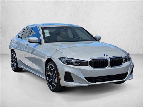 Used 2026 BMW 330i xDrive Sedan AWD/4WD image 3