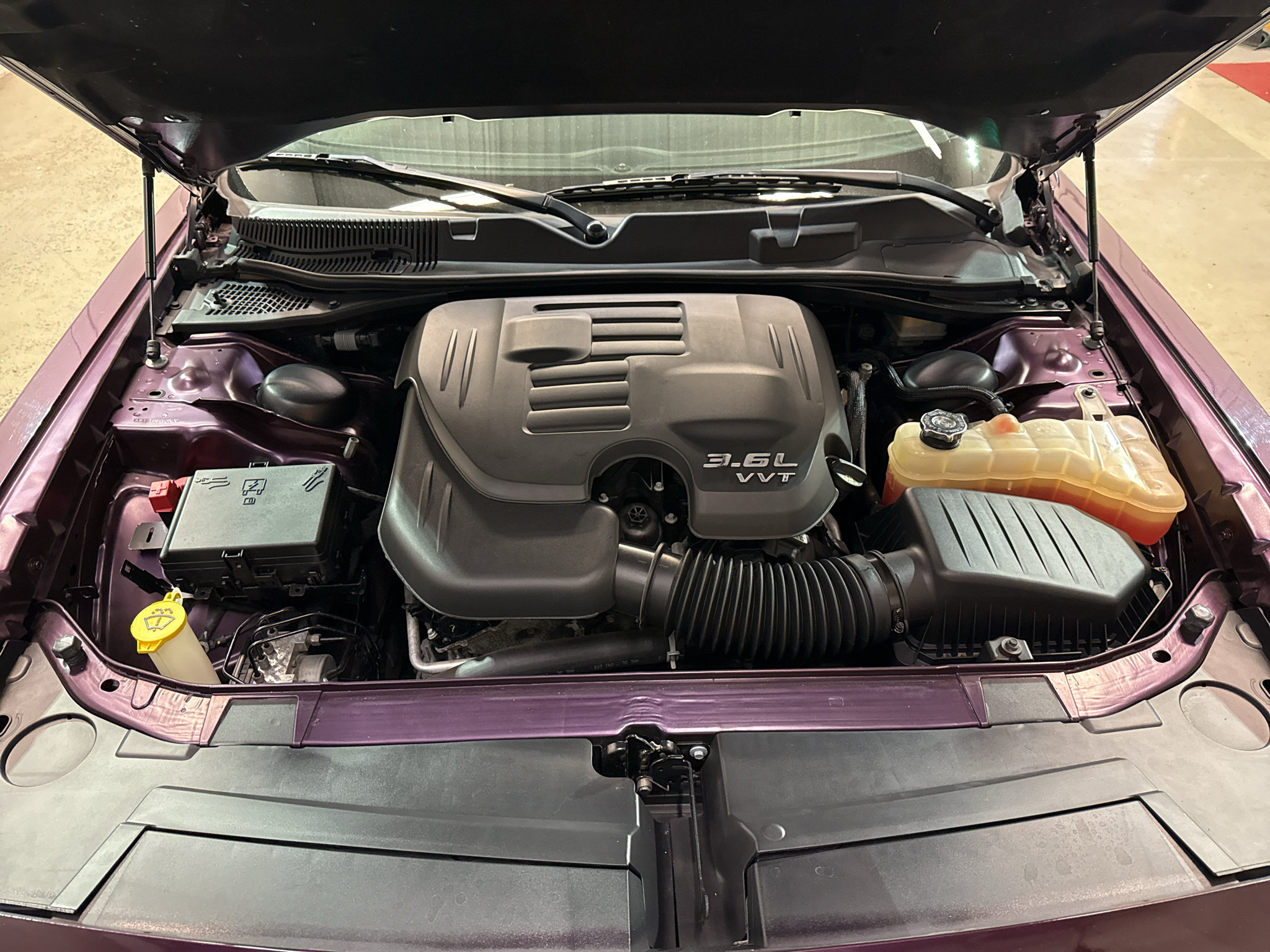 Used 2020 Dodge Challenger GT w/ Blacktop Package AWD/4WD image 29